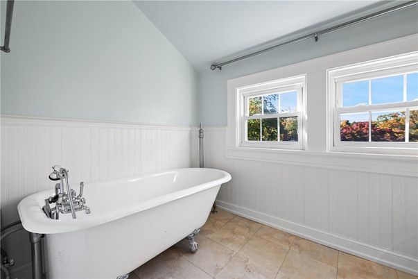 Bathroom, Free Standing Baths, Interior