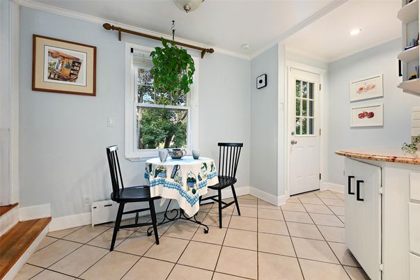 Dining room, Interior, Recessed Lighting