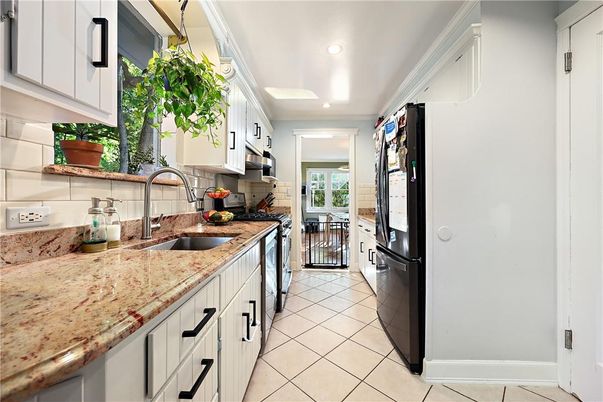 Interior, Kitchen, Recessed Lighting
