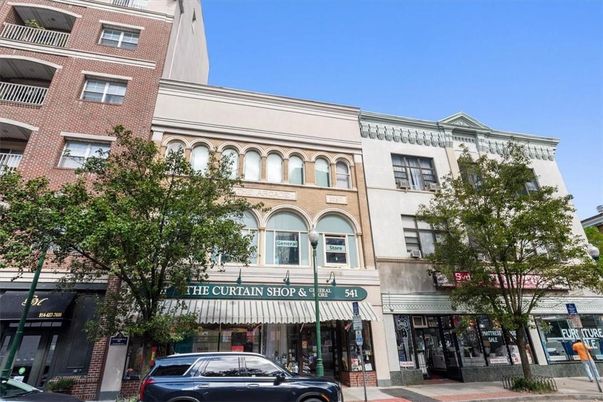 Exterior, Facade, Brick Facade, Rowhouse