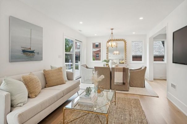 Chandelier, Dining room, Interior, Living room, Pendant Lights, Recessed Lighting, Wood Texture Flooring