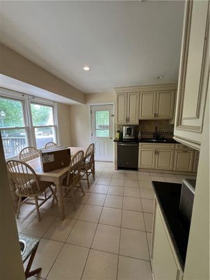 Dining room, Interior, Kitchen, Recessed Lighting
