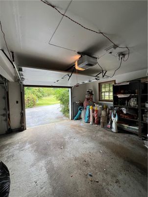 Garage, Interior