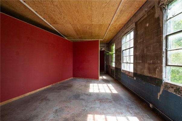 Empty room, Interior, Wooden Ceilings