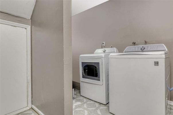 Interior, Washer