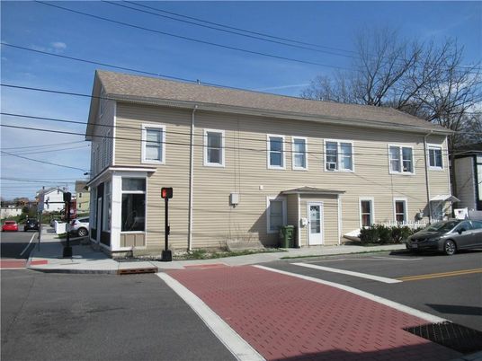 Exterior, Facade, Georgian