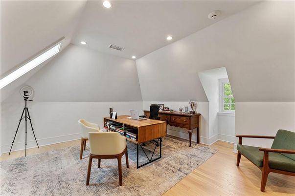 Home Office, Interior, Recessed Lighting, Wood Texture Flooring