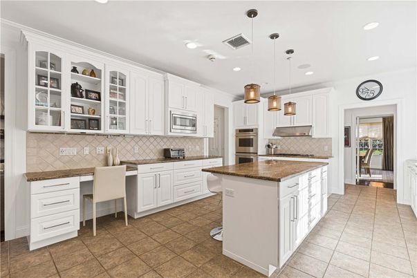 Interior, Kitchen, Pendant Lights, Recessed Lighting, Stainless Steel Appliances