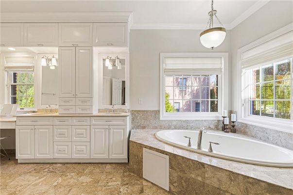 Bathroom, Dual Sink Vanities, Interior, Pendant Lights