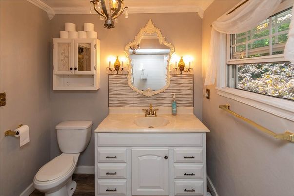 Bathroom, Interior