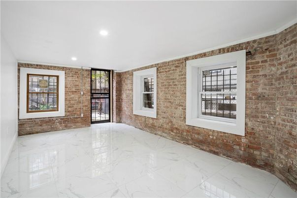 Empty room, Interior, Marble, Recessed Lighting, Stone Walls