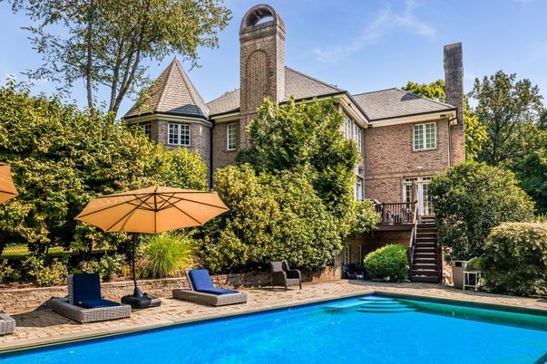 Exterior, Pool, Solar Panels
