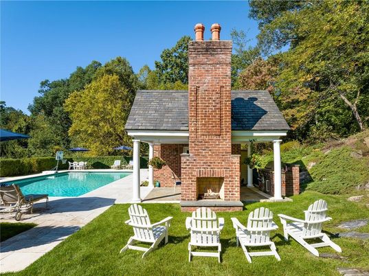 Exterior, Fireplace, Pool