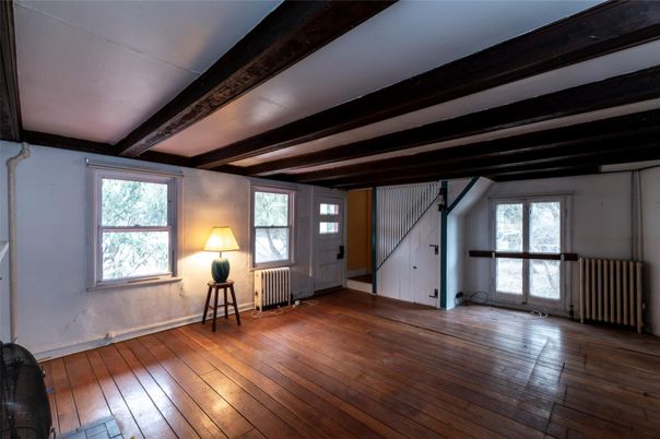 Empty room, Interior, Wooden Beams, Wood Texture Flooring