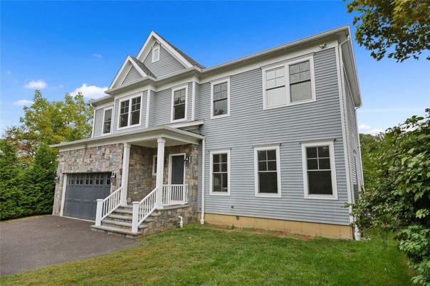 Attached, Exterior, Facade, Farmhouse