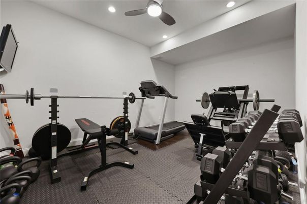 Fitness Equipment, Interior, Recessed Lighting