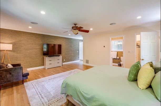 Bedroom, Interior, Recessed Lighting, Wood Texture Flooring