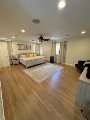 Bedroom, Interior, Recessed Lighting, Wood Texture Flooring