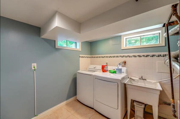 Interior, Washer