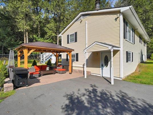 Exterior, Hot Tub
