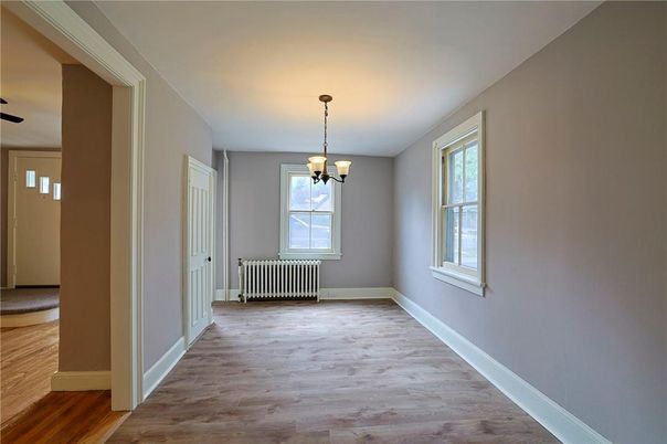 Chandelier, Empty room, Interior, Pendant Lights, Wood Texture Flooring