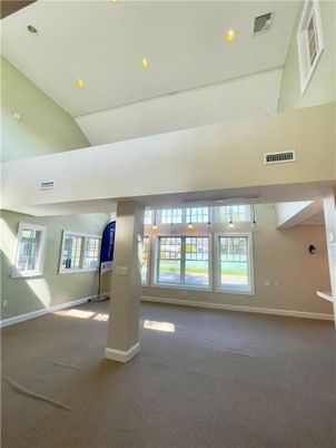 Empty room, Interior, Recessed Lighting