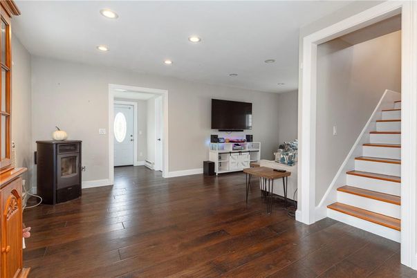 Interior, Recessed Lighting, Wood Texture Flooring