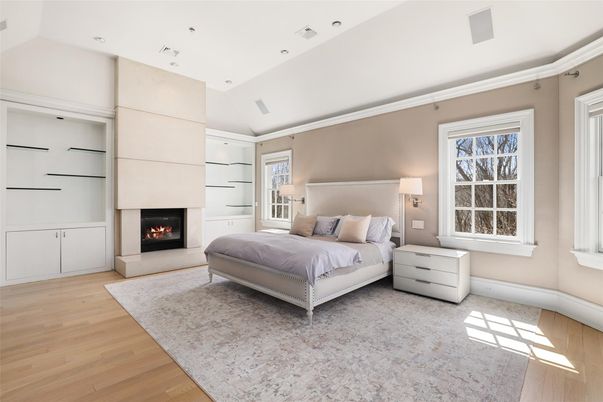 Bedroom, Fireplace, Interior, Recessed Lighting, Wood Texture Flooring
