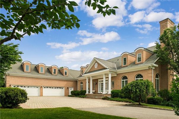 Attached, Exterior, Facade, Brick Facade, Cape Cod