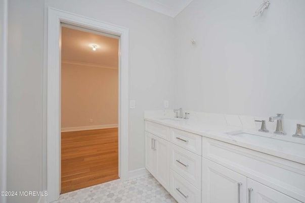 Bathroom, Dual Sink Vanities, Interior, Wood Texture Flooring