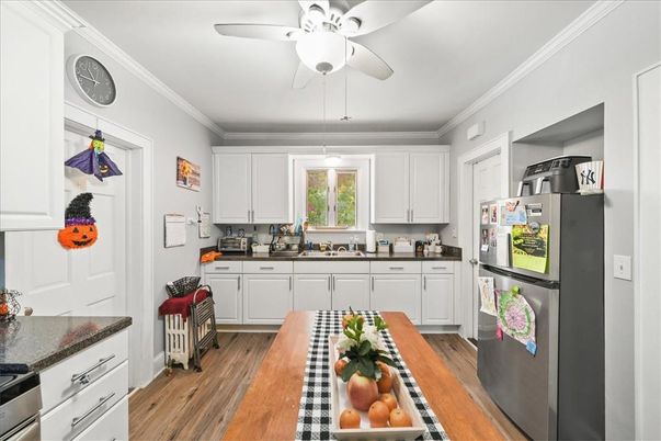 Interior, Kitchen, Wood Texture Flooring