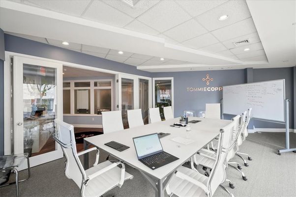 Dining room, Interior, Recessed Lighting