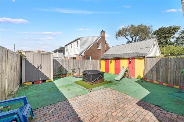 Backyard, Exterior, Playground