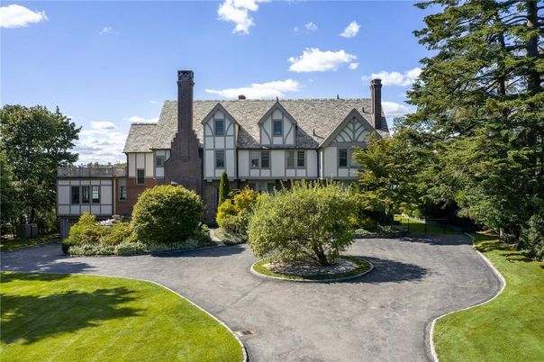 Backyard, Exterior, Facade, Brick Facade, Tudor Revival