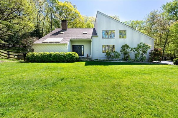 Backyard, Exterior, Facade, Farmhouse