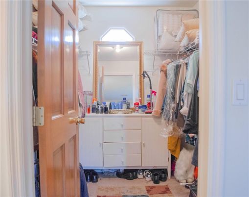 Interior, Walk-in Closets