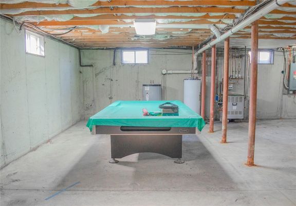 Billiard Table, Game Room, Interior, Wooden Beams