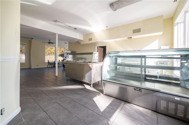 Dining room, Interior