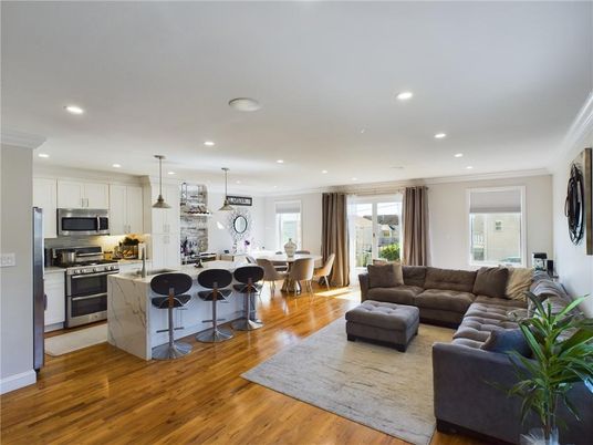 Dining room, Interior, Kitchen, Living room, Pendant Lights, Recessed Lighting, Stainless Steel Appliances, Wood Texture Flooring