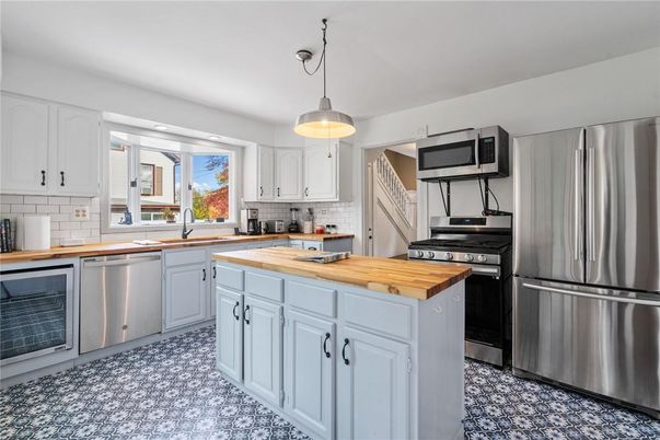 Interior, Kitchen, Pendant Lights, Stainless Steel Appliances