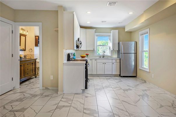 Interior, Kitchen, Marble, Recessed Lighting