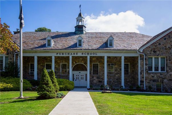 Exterior, Facade, Cape Cod