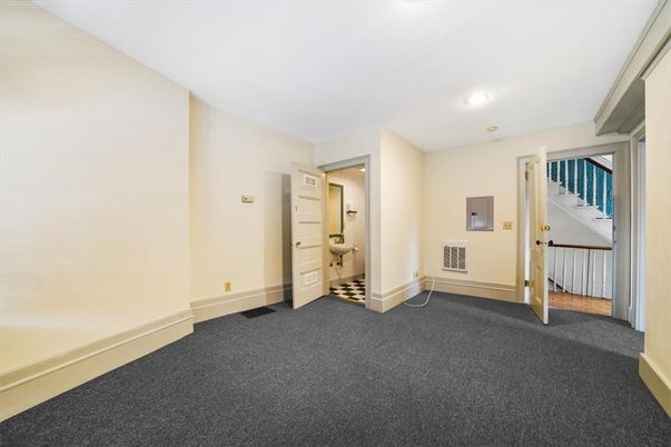Bathroom, Empty room, Interior, Recessed Lighting