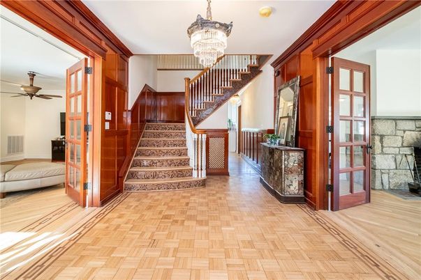 Chandelier, Fireplace, Interior, Wood Texture Flooring