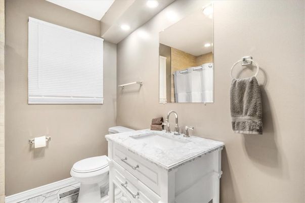 Bathroom, Interior, Marble, Recessed Lighting