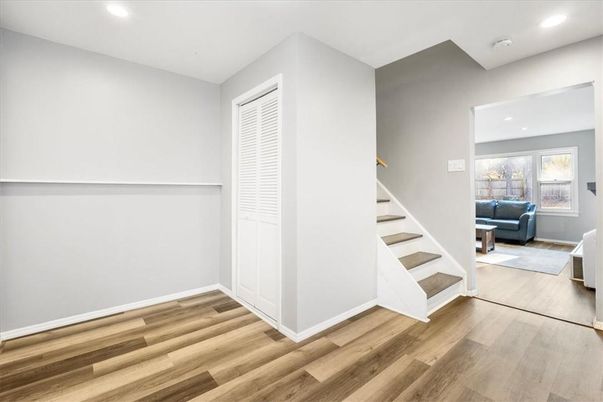 Interior, Recessed Lighting, Wood Texture Flooring