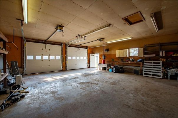 Garage, Interior