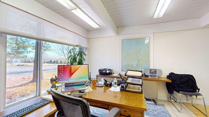 Home Office, Interior