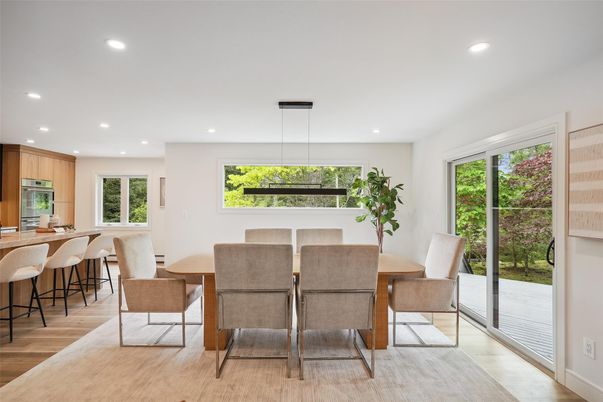 Dining room, Interior, Kitchen, Pendant Lights, Recessed Lighting, Wood Texture Flooring