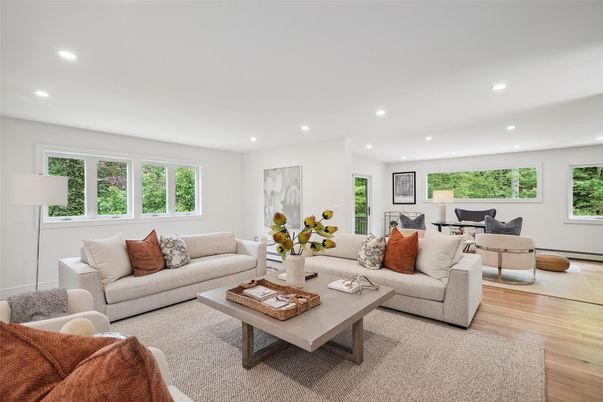 Interior, Living room, Recessed Lighting, Wood Texture Flooring